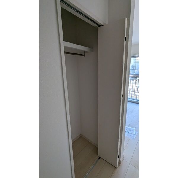 パレッタ小本EAST 101 収納