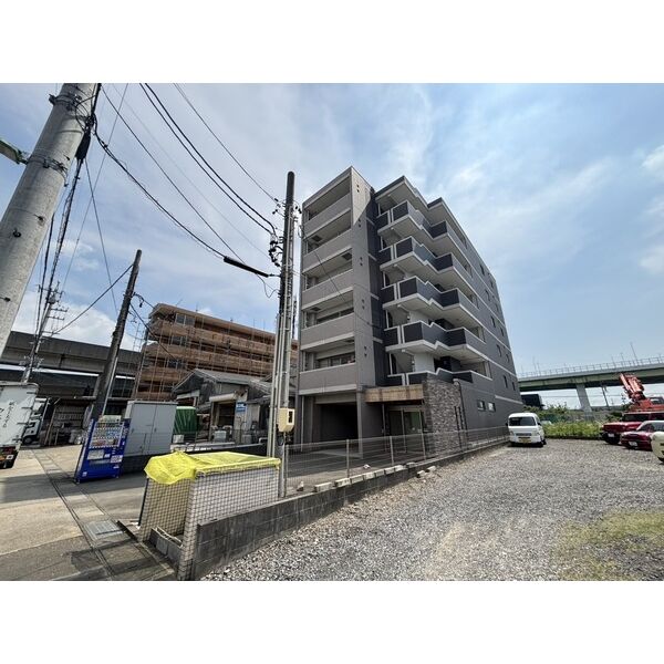 アケイシャ 303 物件写真 1