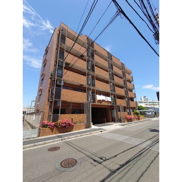 リヴァーサイド植田 101 建物外観