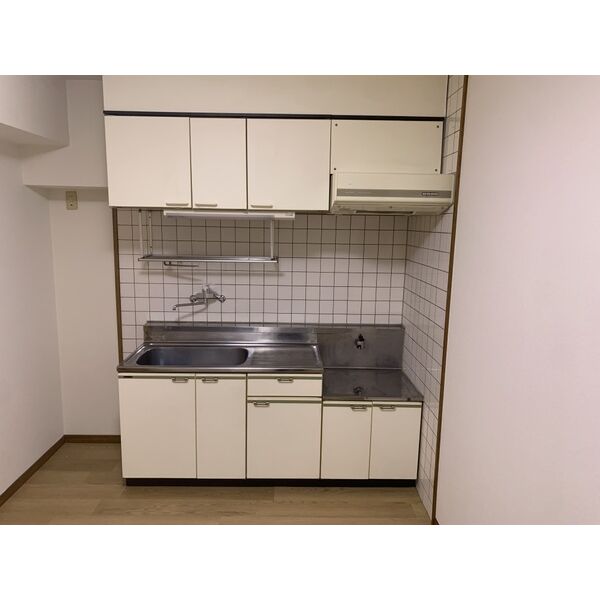 サンヒルズ松和花壇 212 キッチン