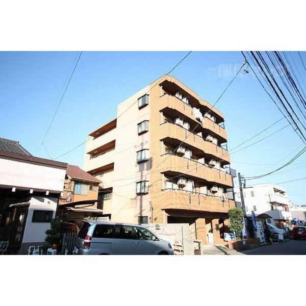 メゾン・ド・ナヴィール 201 建物外観