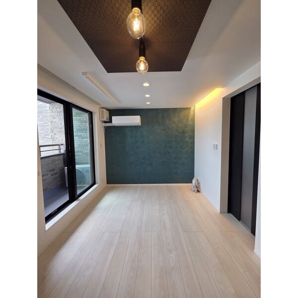 VILLA桜山 303 居室・リビング